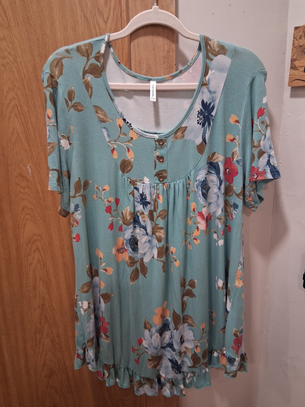 Women's Teal Floral Scoop-Neck Short Sleeve Tunic with Ruffle Hem